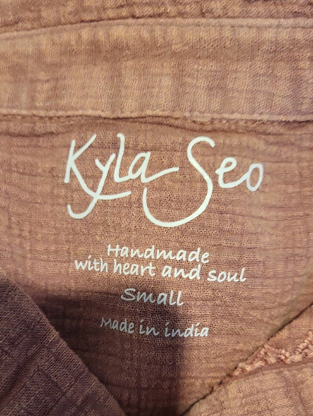 Kyla Seo Embroidered "McKenna Top - Picture 4 of 9